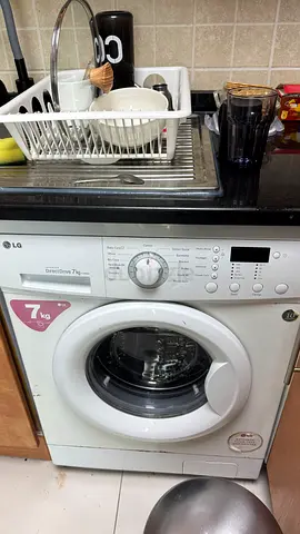 LG 7kg Front Load Washing Machine - Good Working Condition