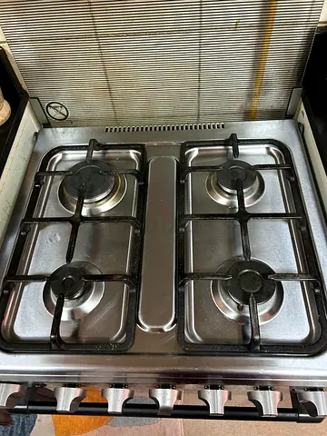 Used 4-Burner Gas Hob / Stove Top - Stainless Steel