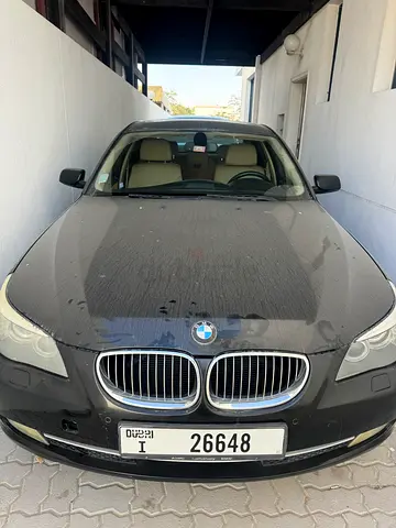 Urgent sale BMW 5-Series 523i 2009 GCC Specs | low mileage | excellent condition | lady driven