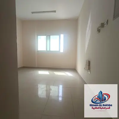 استوديو بمساحه  ممتازه _ تكييف مركزى _ غاز مركزى _ متوفر باركينج _ بجوار المسجد _ سهل الوصول الى مخرج دبي