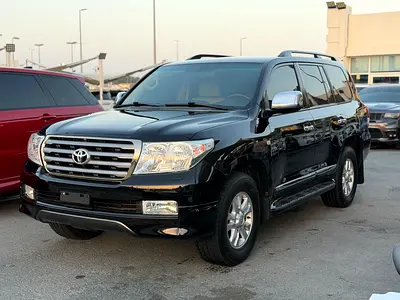 Toyota Land Cruiser VXR 2009 - GCC Specs