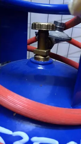 Gas cylinder with Gas stove
