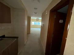 Studio apartment in Al Rashidiya 3, Ajman. Large space, separate kitchen, built-in wardrobes, centra