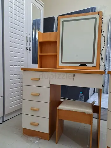 Wooden Dressing Table with Mirror, Drawers and Stool - Light Oak/Beige