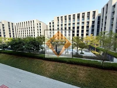 فرصة مميزة | شقة استوديو | موقع متميز في قلب الشارقة | تصميم فاخر