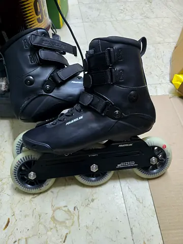 Pro inline skate . Powerslide kaze size 44.