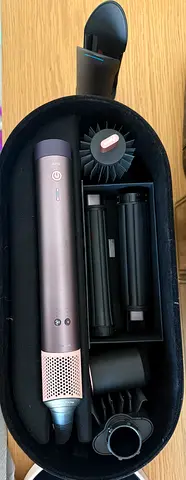 Dyson Airwrap Coanda X2 – Almost New ✨ With case and all attachments