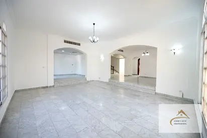 Spacious 4 Bhk villa with big green garden and Central Ac
