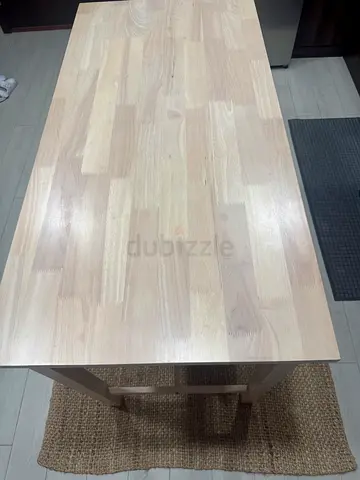 Dinning table