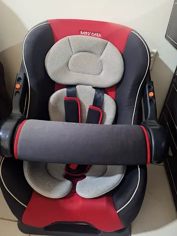 Graco Infant Car Seat - Red/Gray, good condition
