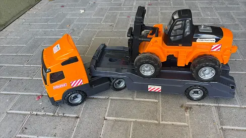 Kids construction vehicle