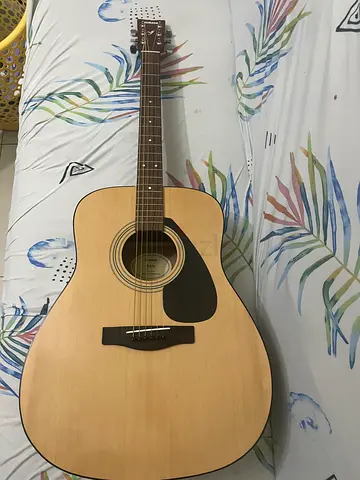 Yamaha acoustic Guitar
