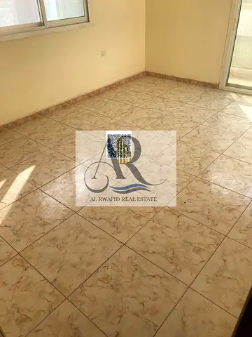 شقة للإيجار السنوي في الروضة 2 – عجمان | على شارع الشيخ عمار مباشرة