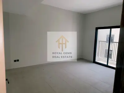 2غرفة نوم ماستر  بمساحة واسعة بموقع حيوي (عجمان ابتاون) + تملك حر 100% + قربها من شارع الشيخ محمد بن زايد E311