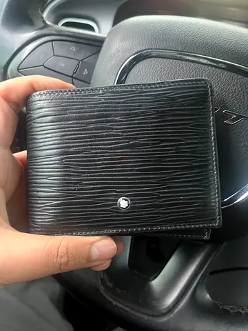 Mont Blanc Meisterstuck ID window wallet in great condition.
