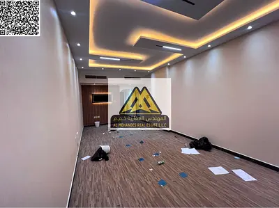 تتميز بمساحات كبيرة وتشطيب جيد، مع موقع استراتيجي قريب من شارع الشيخ محمد بن زايد، مما يوفر سهولة التنقل إلى دبي والشارقة،