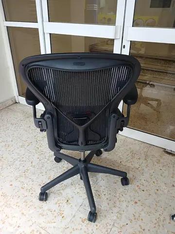 Harman miller Office Chair (Adjustable, Black) - Good Condition