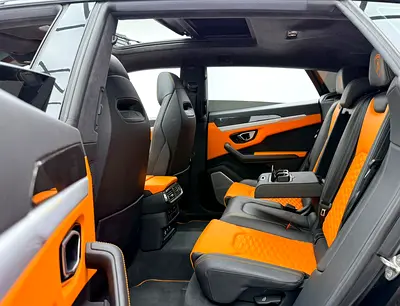 2021 Lamborghini URUS — миниатюра 17