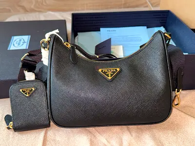 [AUTHENTIC] Brand New Prada Re-Edition 2005 Saffiano Leather Bag - Black