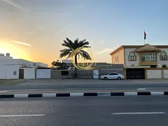 For sale: a house on the main street in the Sabkha area, opposite Al Nakheel a. The house has an are