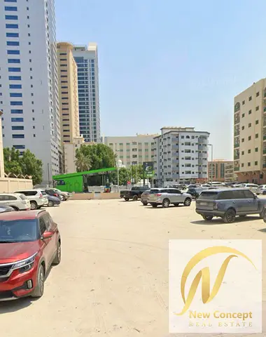 Land for sale in Al Nakhil, second row from the Corniche, on 3 streets