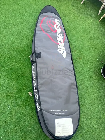 Windsurf freestyle board with bag and a fin
