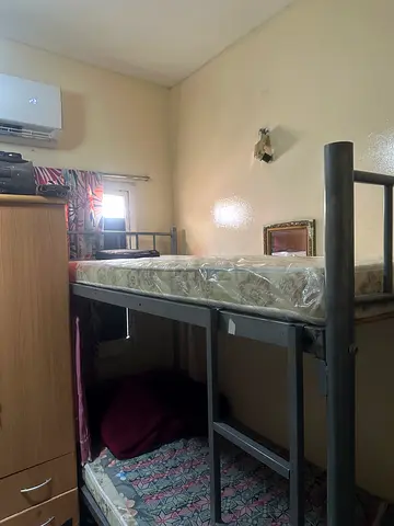 SATWA BED SPACE IN FLAT INDIANS