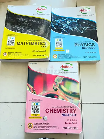 3 NEET books for sale