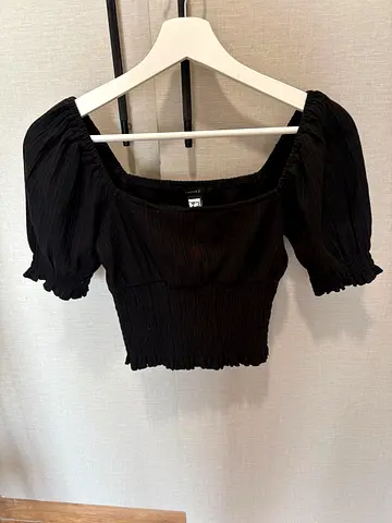 Black Cropped Puff-Sleeve Top — Size S-M, Good Condition