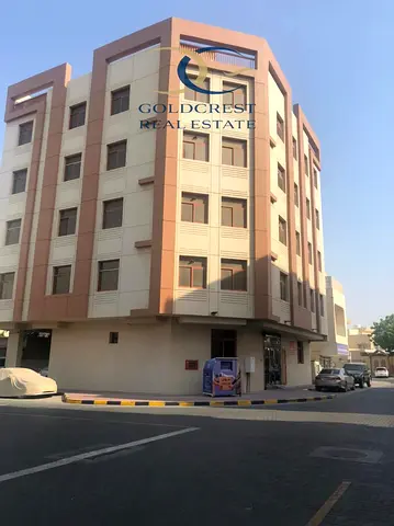 عمارة للبيع
( أرضي + 3 + سطح

)