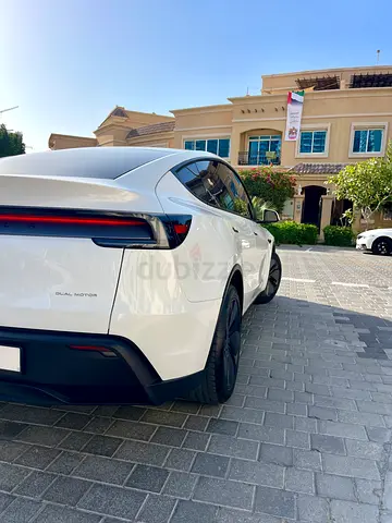 Y Premium Long Range Dual Motor/ GCC Spec/ Direct from owner/ One owner/ Tesla warranty