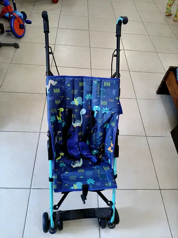 Lightweight umbrella stroller - compact fold, good condition