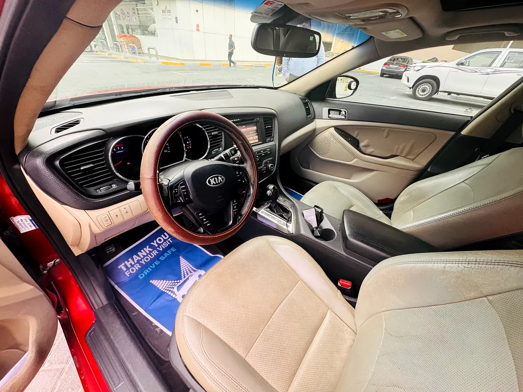 Kia Optima 2013 — photo 1 of 7
