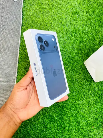 Apple iPhone 17 pro max 256gb blue eSIM