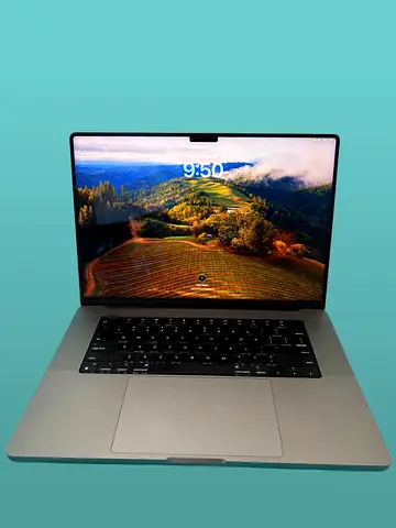 MacBook Pro 16-inch (Space Gray) - 16GB RAM 4 TB