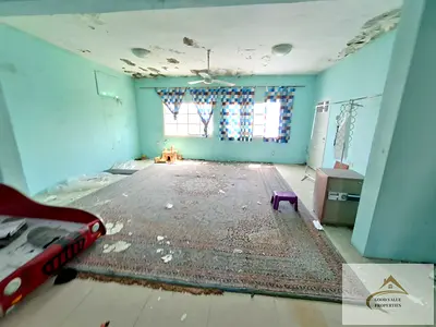 NICE 4 BHK VILLA JUST 55K BALCONY INSIDE AIR CONDITIONS NICE LOCATION