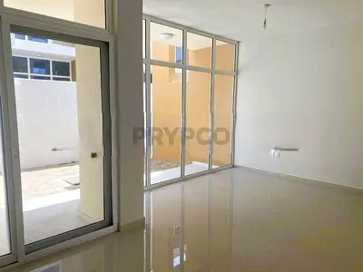 Big and Bright 3BR Townhouse Multiple Cheques