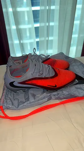 Football shoes