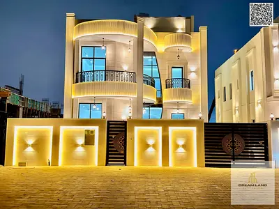 Ready-to-move-in villa for sale, all fees included, close to all amenities - very spacious interior and distinctive finishes