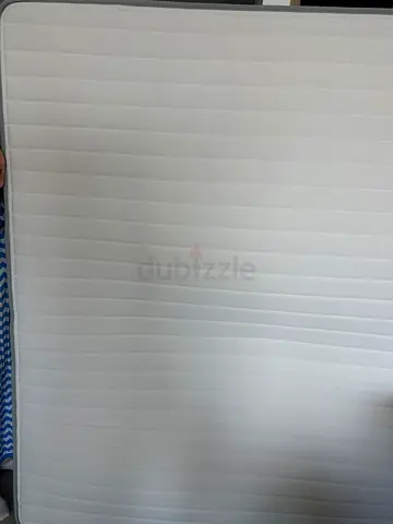 OC Home king mattress - excellent condition unused