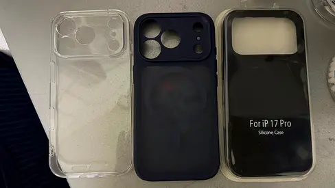 iPhone 17 pro case - just used and new