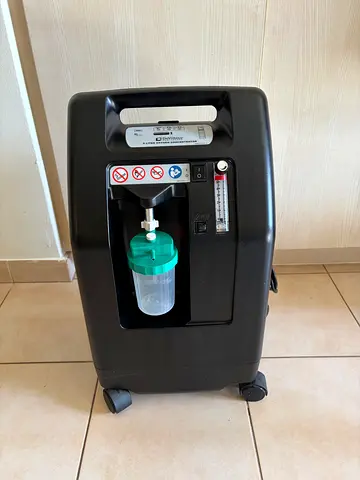DeVilbiss 5L Oxygen Concentrator (Home Use) – Excellent Condition