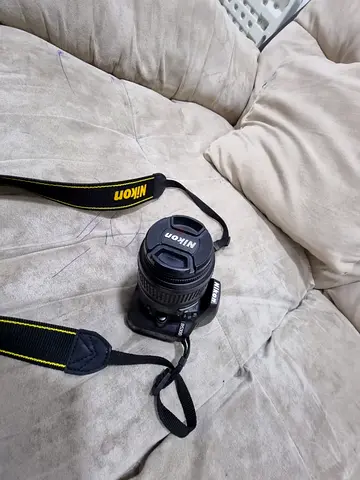 Nikon DSLR 5300 with 2 Lens + Flash (Good Working Condition)
