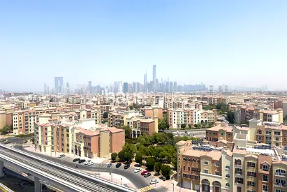 Top Floor | Next to Metro | Marina Skyline View