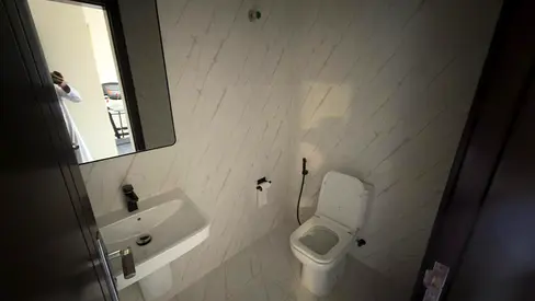 Beautiful and modern apartment - 2 bathrooms - balcony with a view - central air conditioning - regular maintenance by the owner - close to all servic