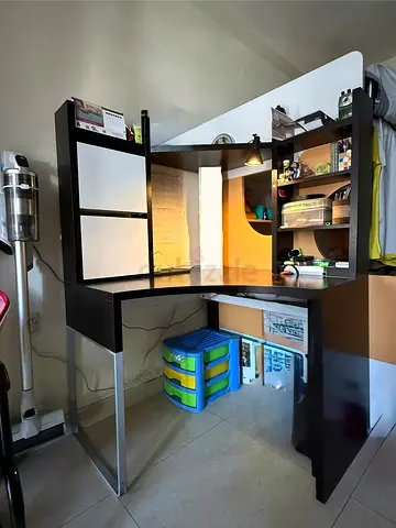 Corner Study Desk with Shelves