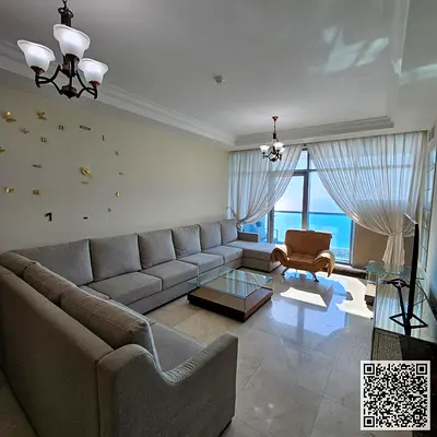 دوبليكس فاخر مفروش للإيجار الشهري 🌟3 غرف وصالة مع 2 بلكونه باطلاله بحريه + غرفة خادمة علي كورنيش عجمان أبراج الريزدنس