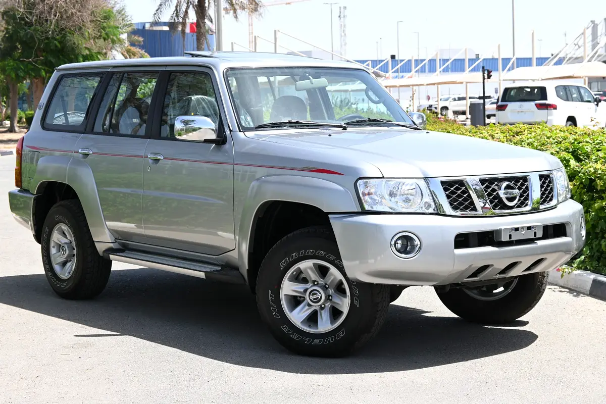Nissan Patrol Safari 2024 — photo 1 of 18
