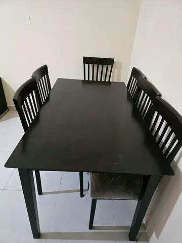 Dining table set