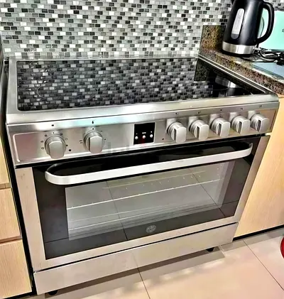 Hoover Stainless Steel Electric Range with Glass-Ceramic Hob and Large Oven